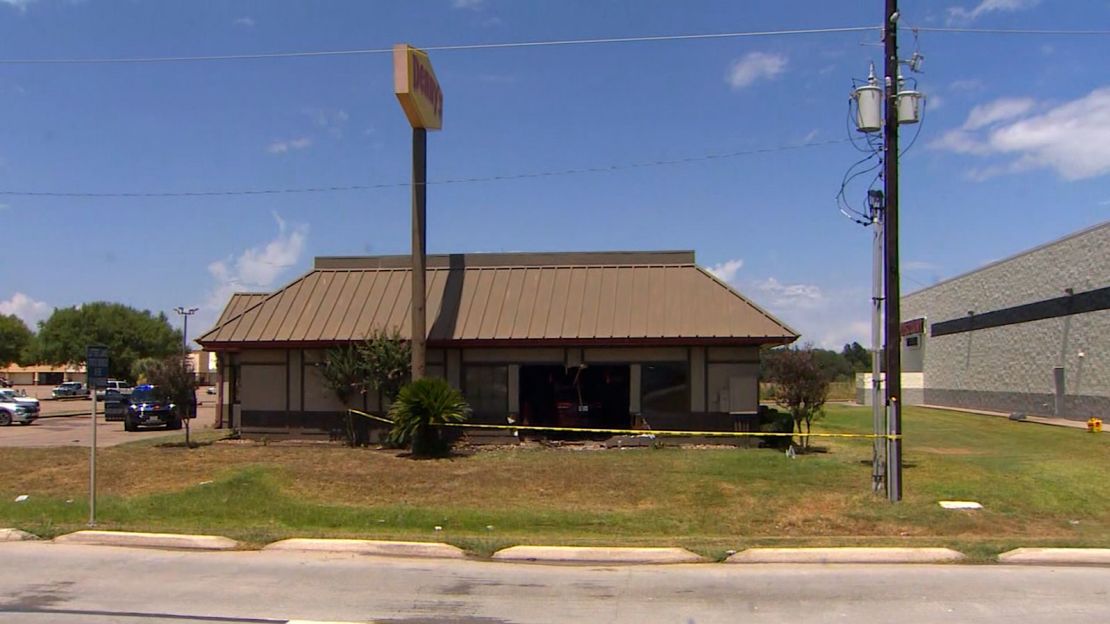 Denny's crash: Jeep crashes into restaurant in Rosenberg, TX, injuring 23,  police say - ABC7 Chicago