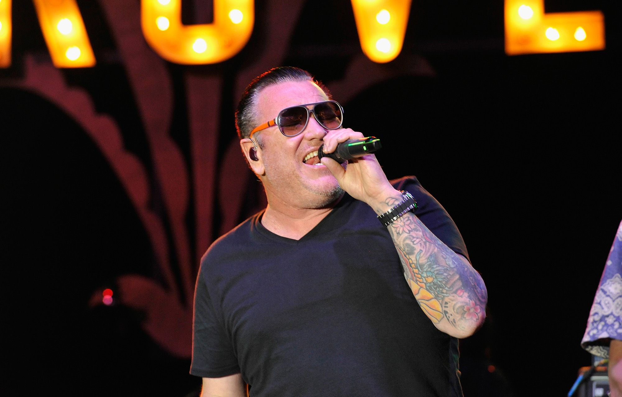 Steve Harwell, the former lead singer of Smash Mouth, has died at 56 : NPR