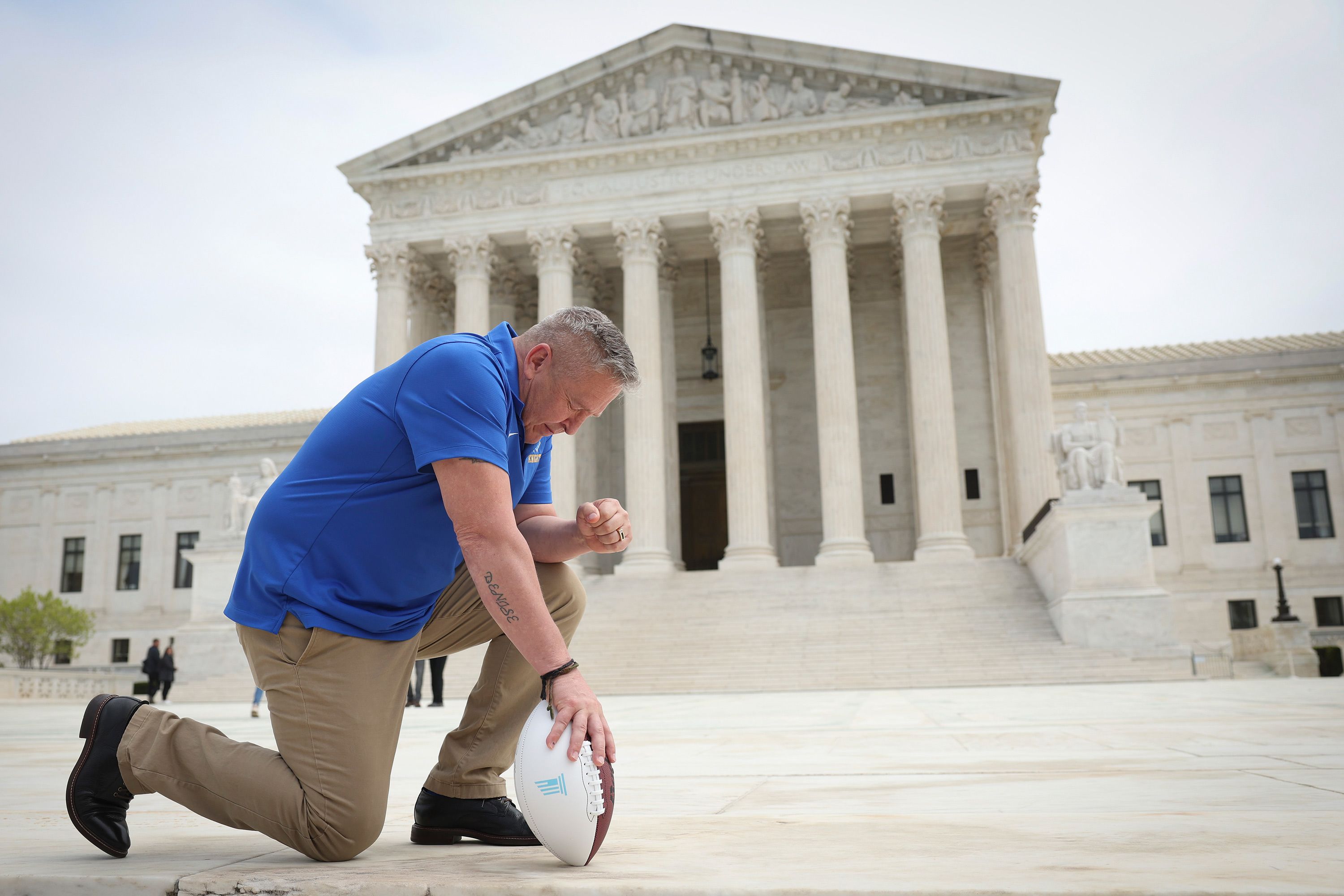 Football Coach Who Won Supreme Court Prayer Case Has Resigned