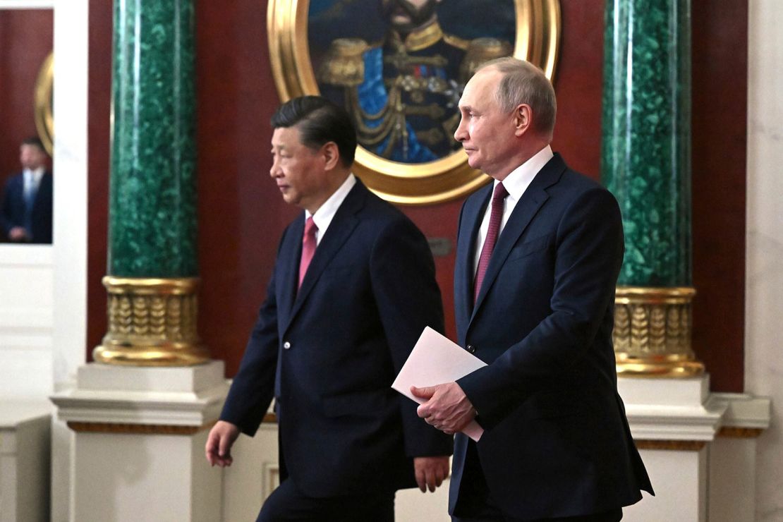 Xi Jinping with Vladimir Putin in Moscow on March 21, 2023. 