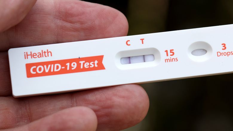 SAN ANSELMO, CALIFORNIA - MAY 02: A positive Covid-19 at home test is displayed on May 02, 2022 in San Anselmo, California. Covid cases are on the rise across most of the United States with an estimated 51 percent increase in cases over the past 14 days. (Photo Illustration by Justin Sullivan/Getty Images)