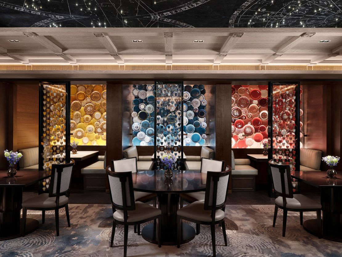 The hotel's ground floor restaurant Canton Blue restaurant celebrates the "spice-trade union of Asian and British cultures."