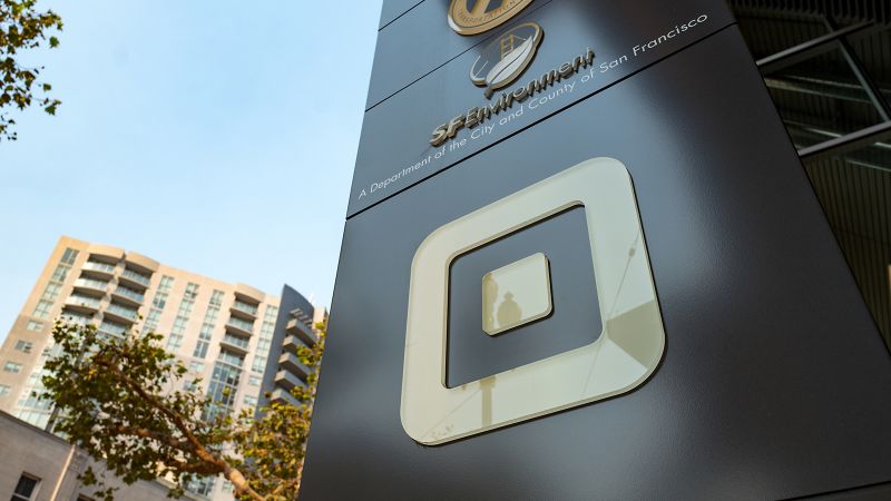 NextImg:Digital payments company Square experiences outage | CNN Business