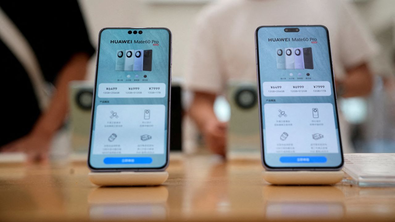 Pricing details of Huawei's Mate 60 Pro smartphones are seen on smartphones displayed at a Huawei store in Shanghai, China September 8, 2023. REUTERS/Aly Song