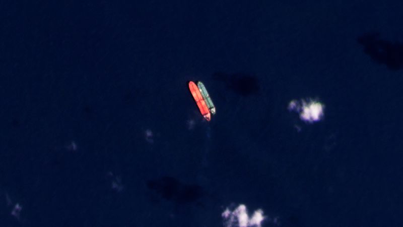 NextImg:US seizes nearly 1 million barrels of Iranian oil allegedly bound for China | CNN Politics