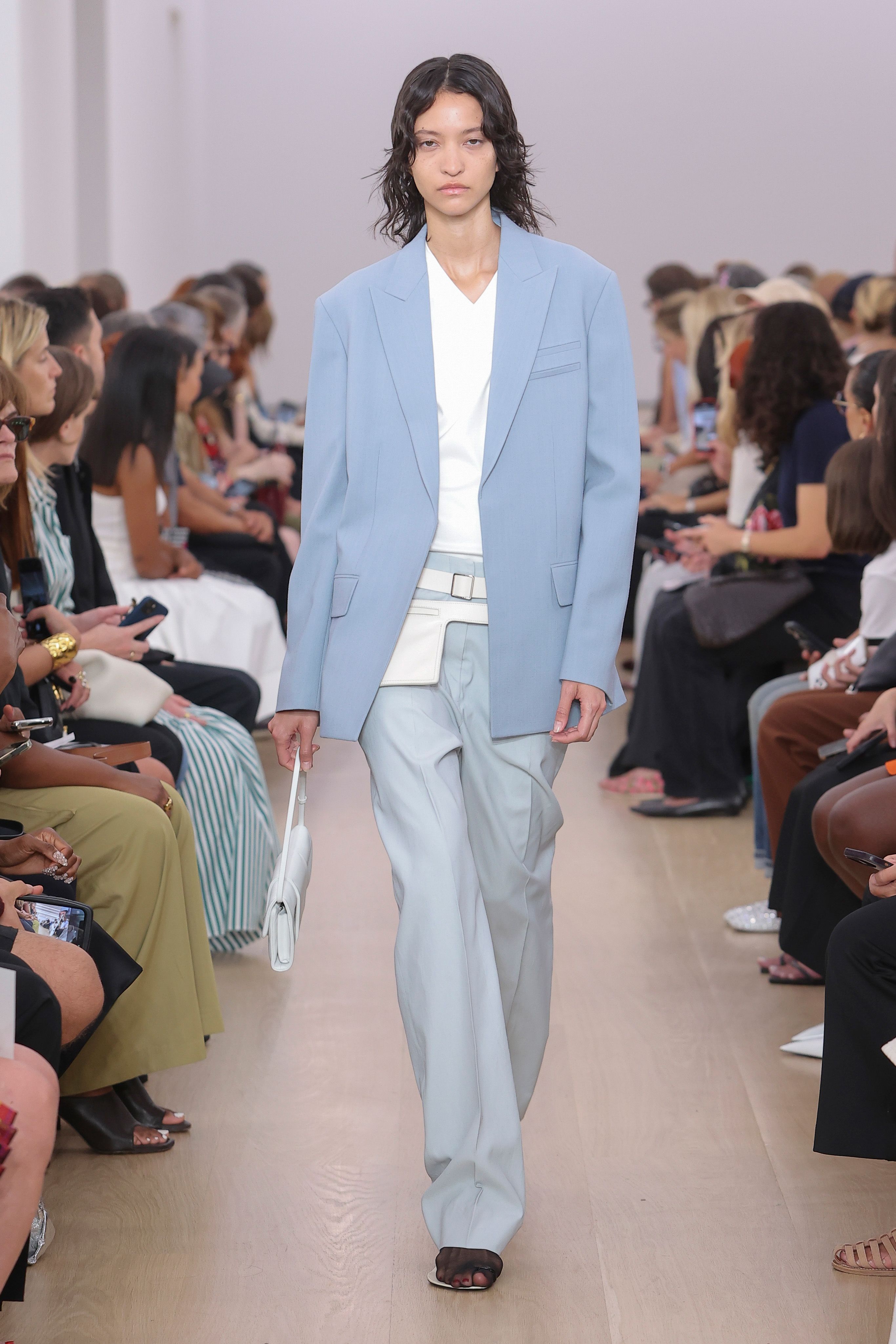 Louis Vuitton Men's Spring-Summer 2019 Fashion Show Highlights