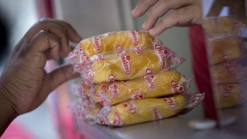 Hostess, производителят на Twinkies и Ho Hos, е закупен от