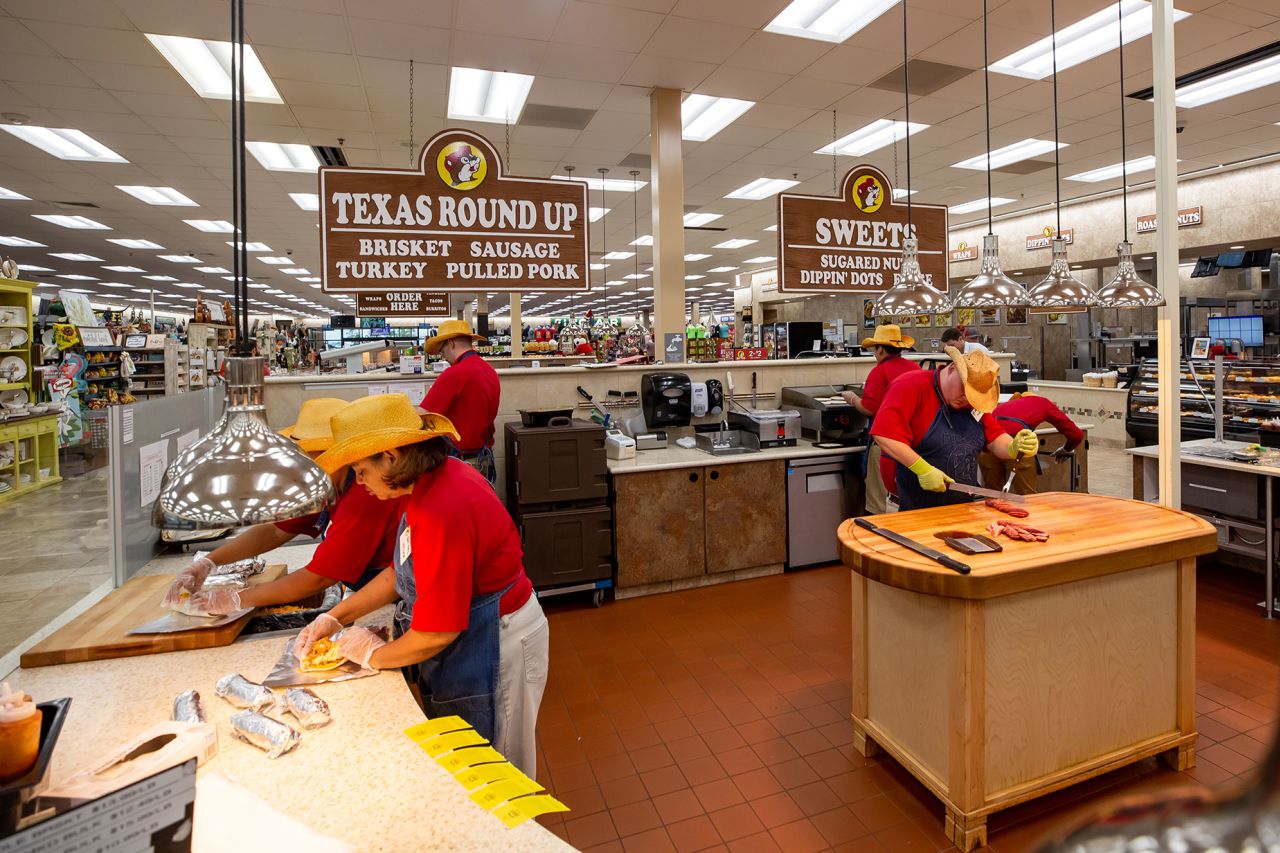 Buc-ee's is bringing a Texas-size convenience store to Northeast