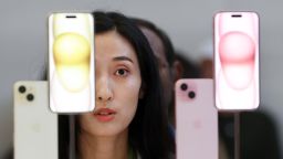 An attendee looks at the brand new Apple iPhone 15 during an Apple event on September 12, 2023 in Cupertino, California. Apple revealed its lineup of the latest iPhone 15 versions as well as other product upgrades during the event. 