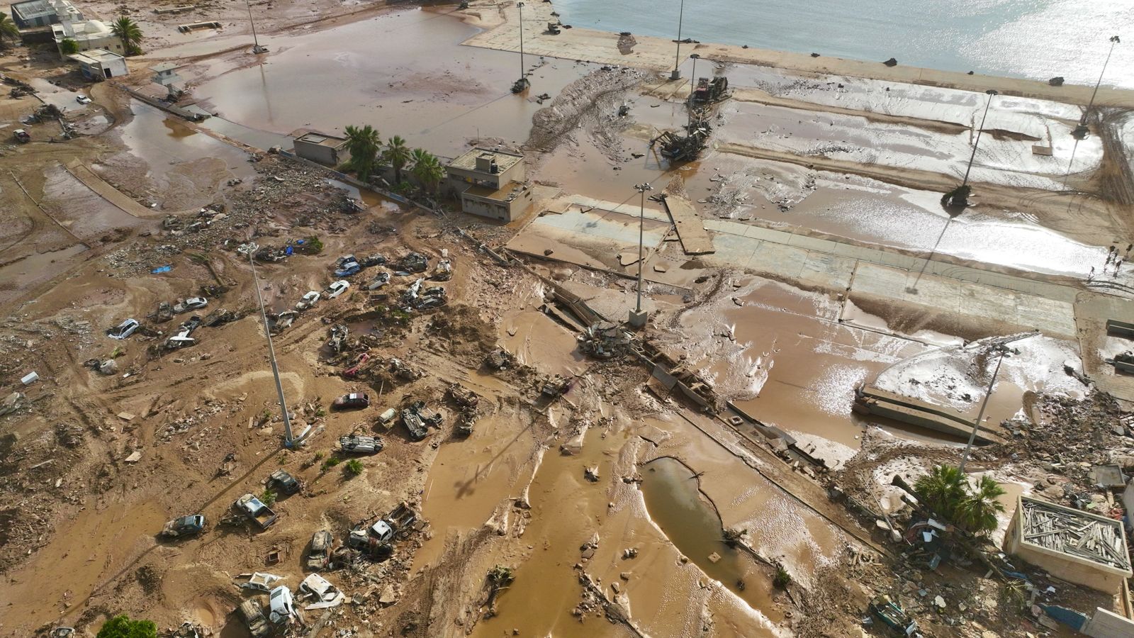 Libya floods: Morgues overwhelmed as floods death toll tops 6,000 | CNN