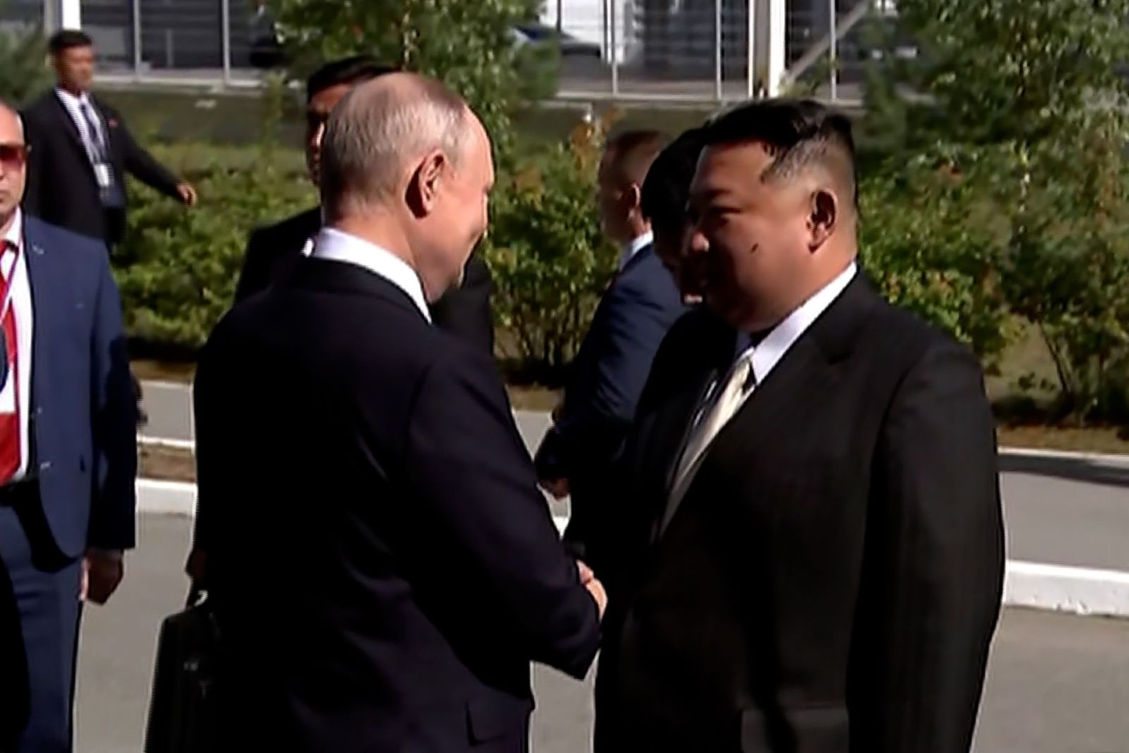 Putin talks military cooperation with Kim as North Korean leader endorses Russia's war on Ukraine | CNN