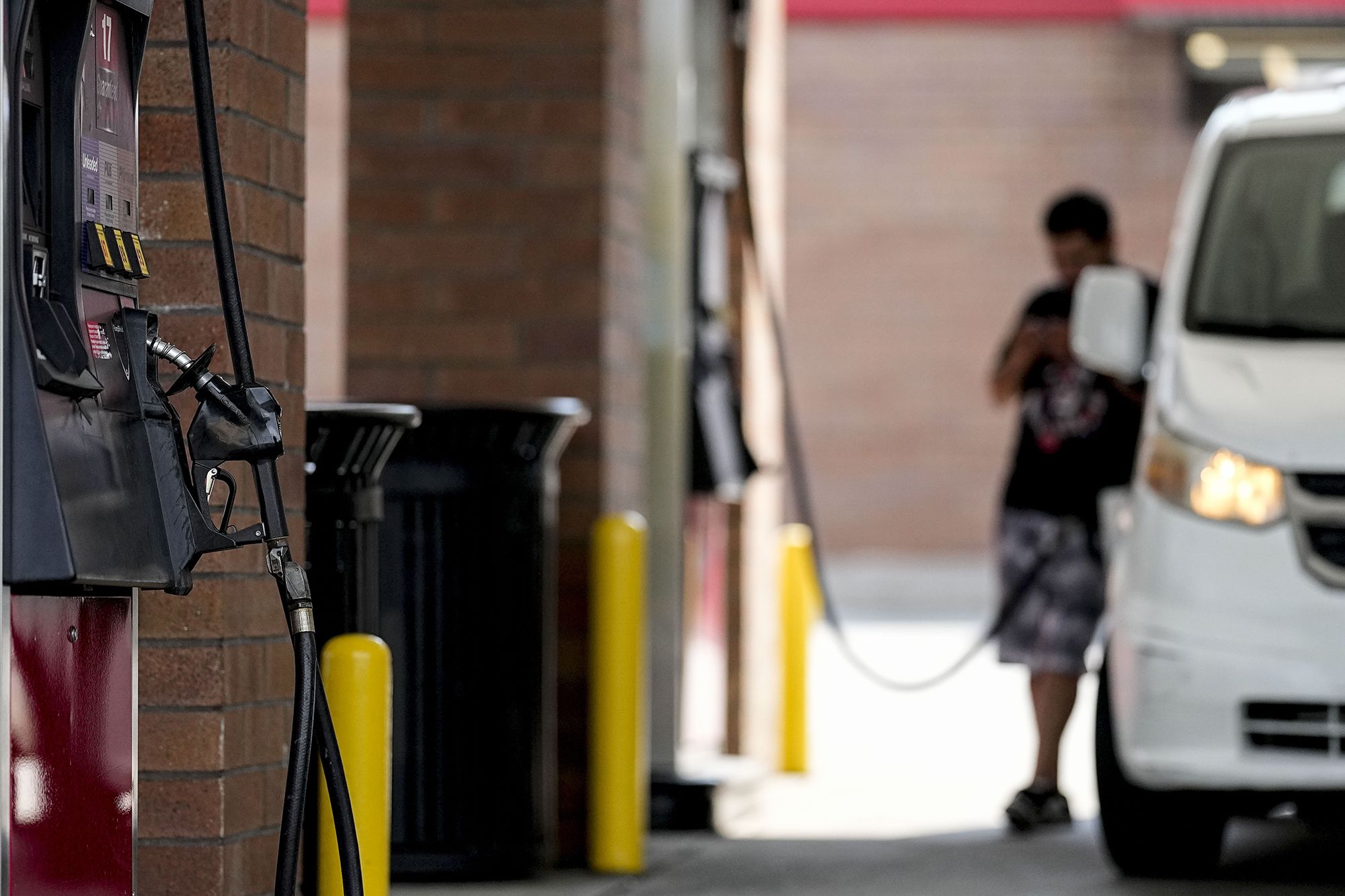 Oil Prices Are Hitting Texas Luxury Retailers