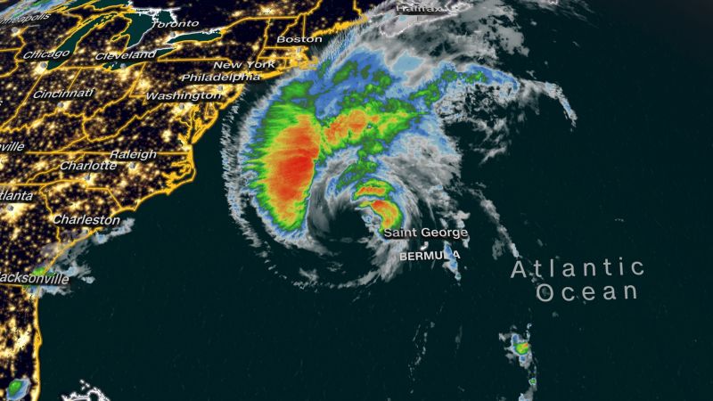 Части от крайбрежната Нова Англия и Атлантическа Канада са под предупреждения за тропически бури, тъй като ураганът Лий наближава