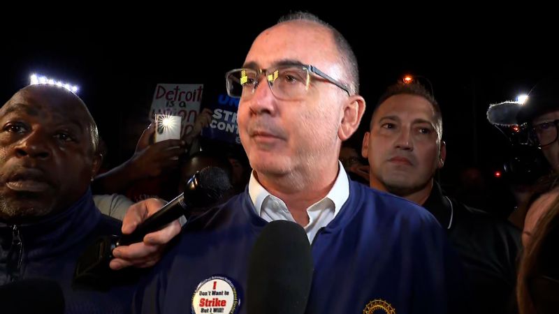 ‘Complete BS’: UAW president rips auto company leaders | CNN Business