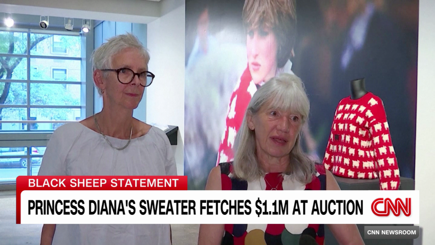 exp diana sweater auction cnni world 091504ASEG3_00002801.png