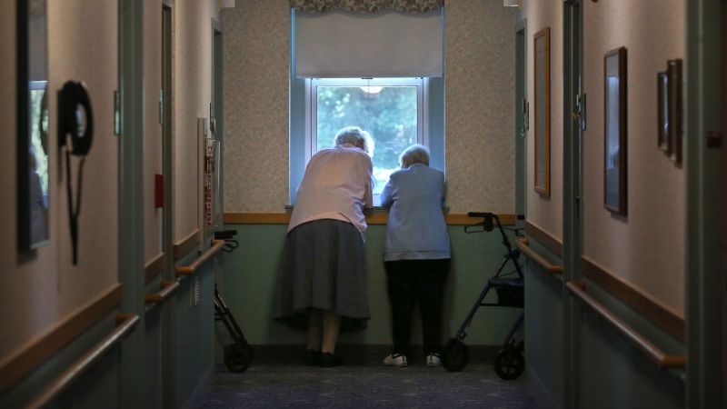 Повече от половината възрастни американци ще се нуждаят от дългосрочни грижи. Мнозина не могат да си позволят нарастващите разходи