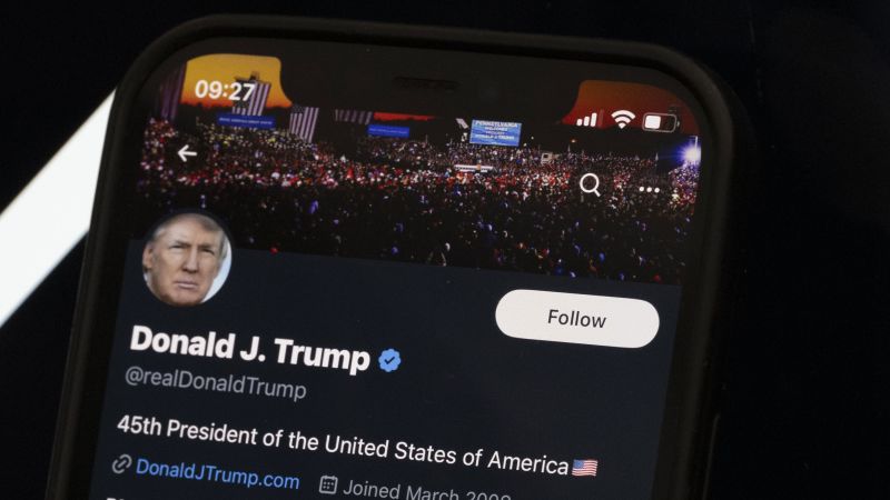Twitter предаде най-малко 32 директни съобщения от акаунта на Тръмп на специалния прокурор