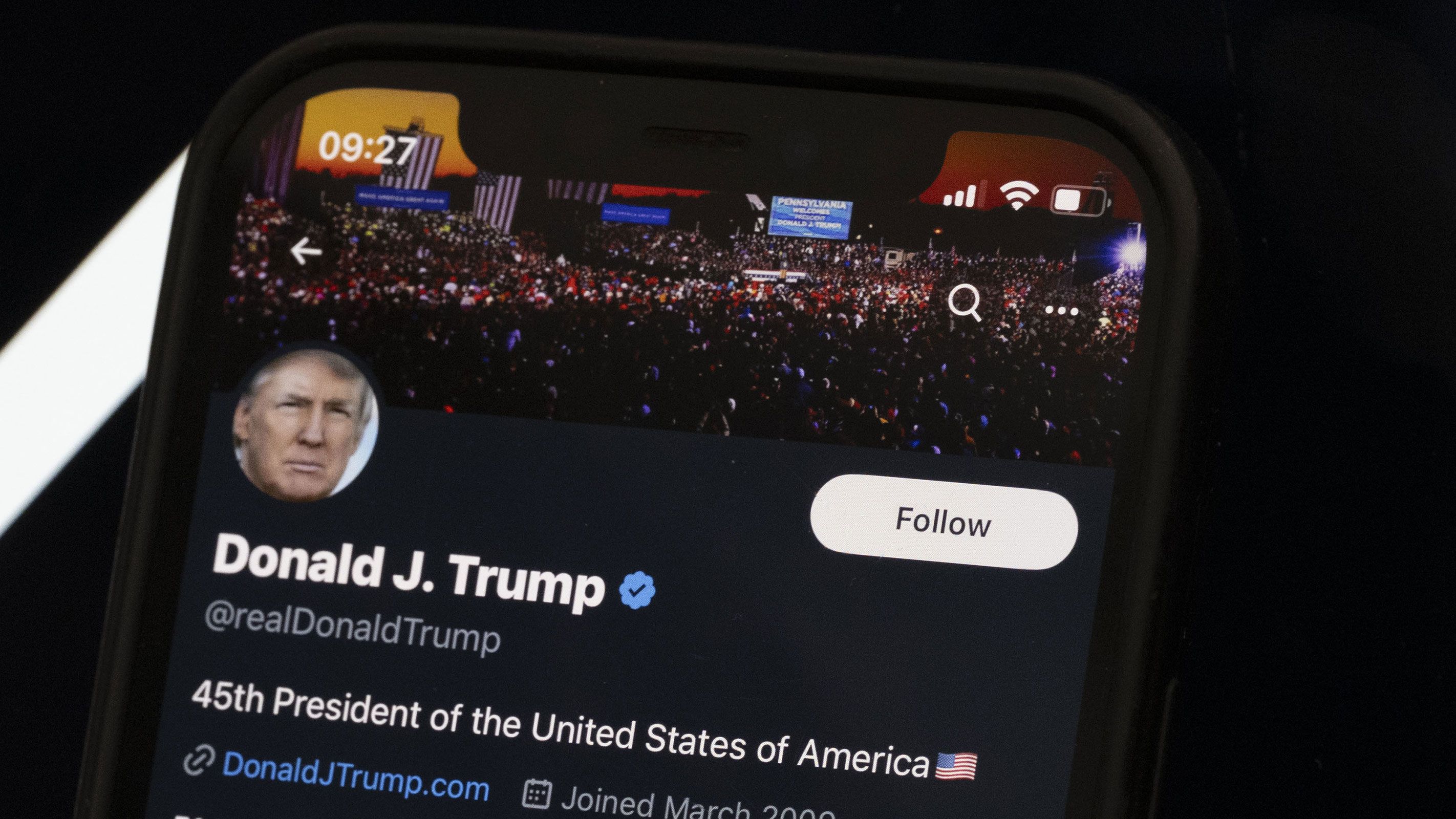 Trump's Twitter Searched Via DOJ Warrant