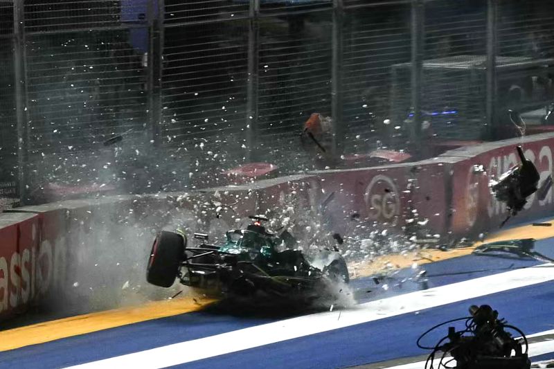 Lance Stroll Formula One driver suffers huge crash during Singapore GP qualifying CNN
