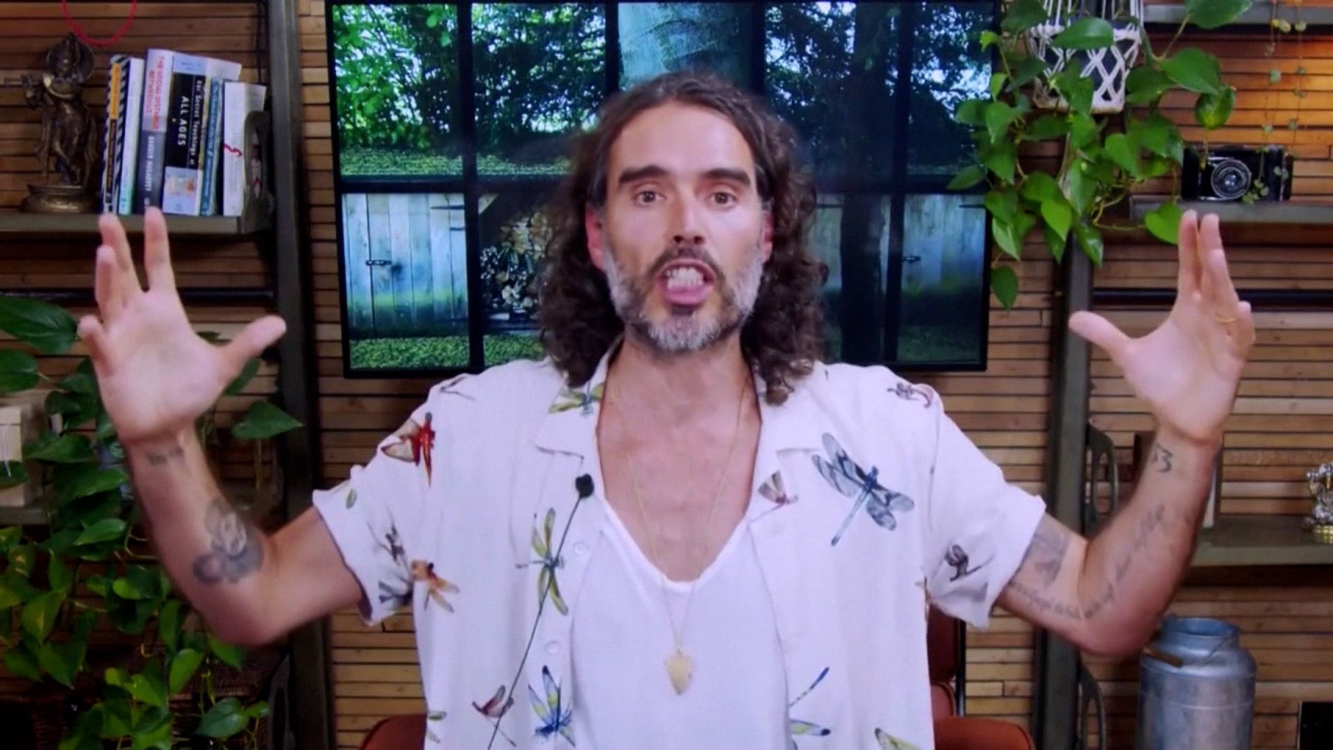 Machine DECLARES WAR On Russell Brand, Shows CANCELED, Agency Dumps Him Over Me Too Allegations