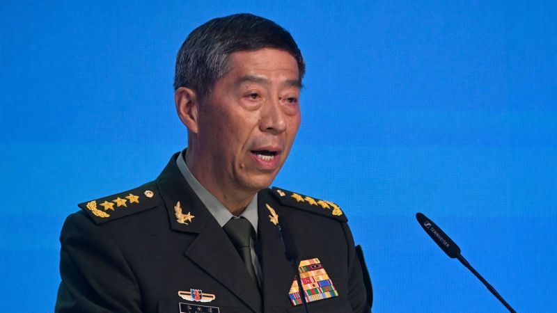 Министърът на отбраната на Китай Ли Шанфу беше уволнен във