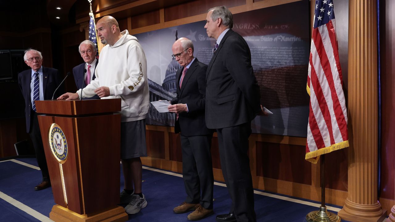 Why senators are fighting about the dress code CNN Politics