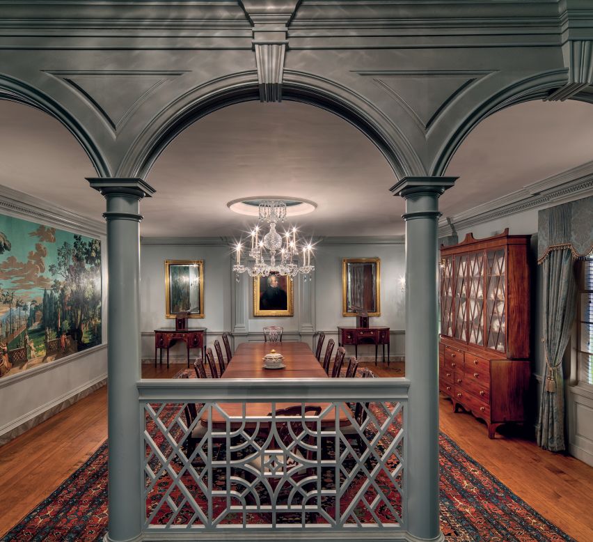 The Henry Clay State Dining Room. The room's design borrows from the exterior of Mount Vernon, the home of George Washington; it also features ​​an intricate wallpaper that is over 200 years old and shows a scene from the Odyssey.