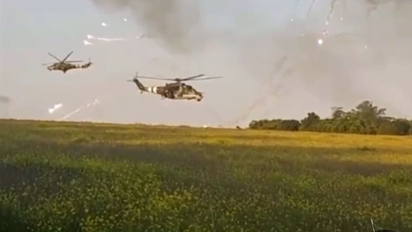 Ukraine Helicopters Pleitgen Pkg