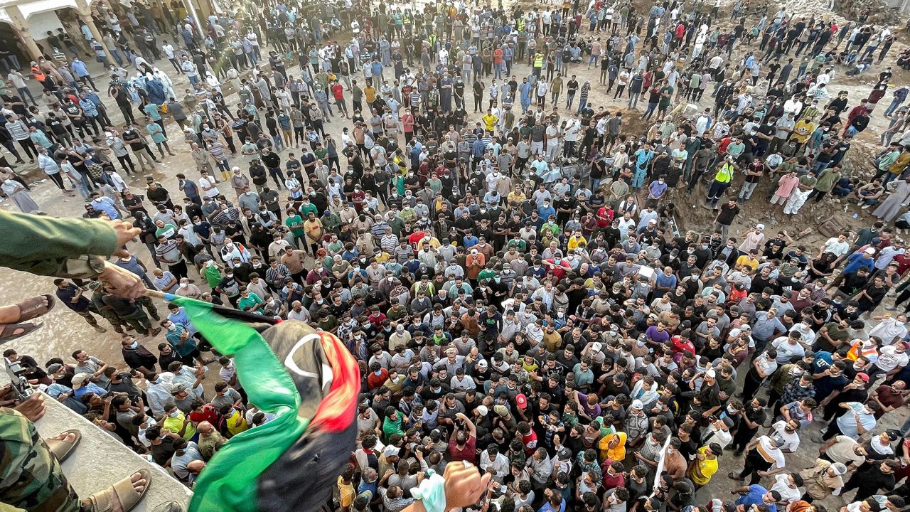 Протестиращите призоваха за отстраняването на Агила Салех, председател на базирания в източната част на либийския парламент.