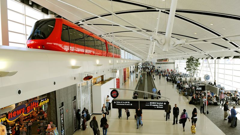 The best and worst airports in North America, according to a J.D. Power satisfaction study