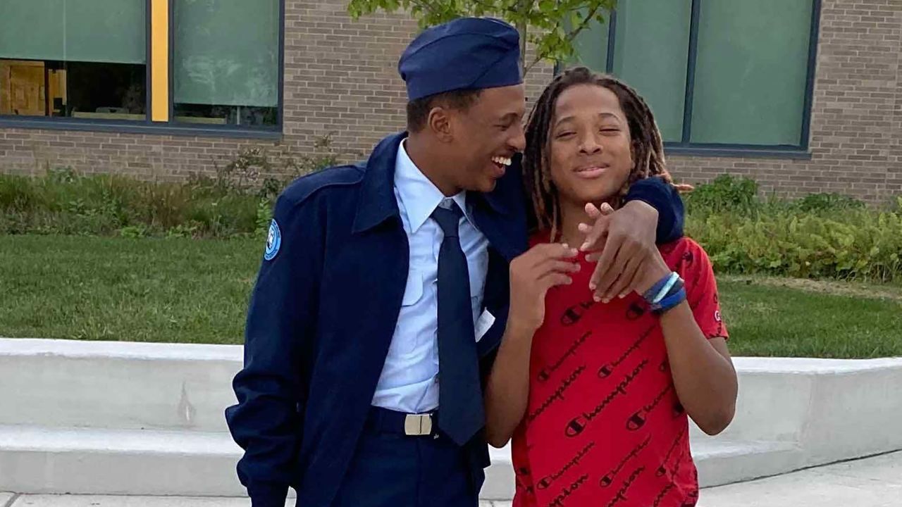 Izaiah Carter, left, and his brother, Amari