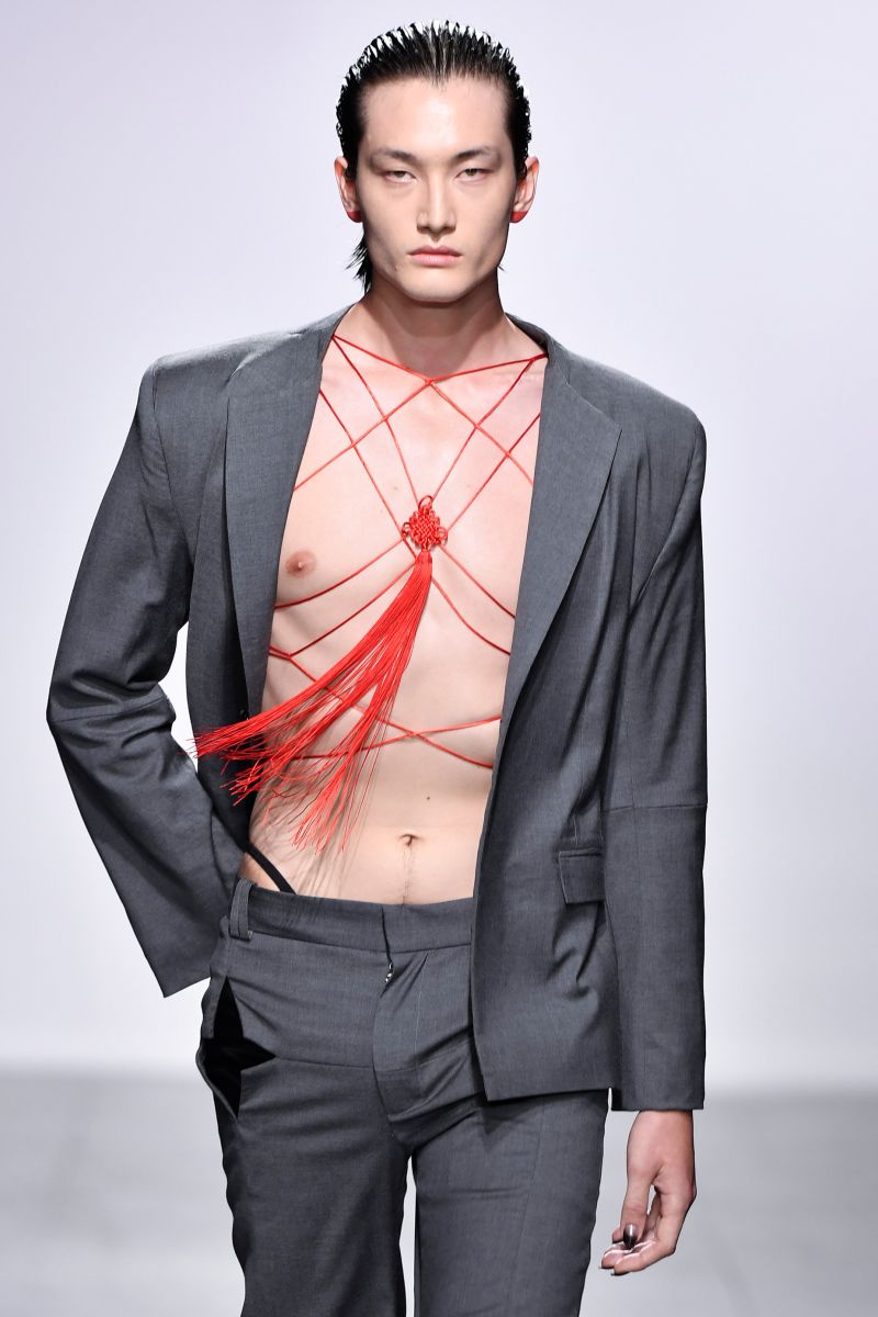 Hottest Fashion Trends and Must-See Collections from London Fashion Week Spring-Summer 2024