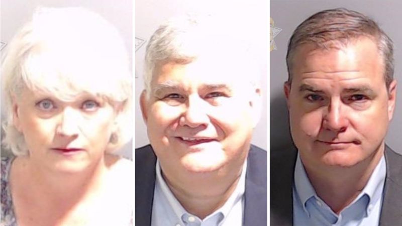Тримата фалшиви републикански избиратели, обвинени в делото за подривна дейност