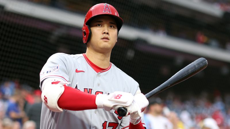 LA Dodgers manager Dave Roberts confirms meeting with Shohei Ohtani as secretive race to sign twotime MVP heats up  CNN