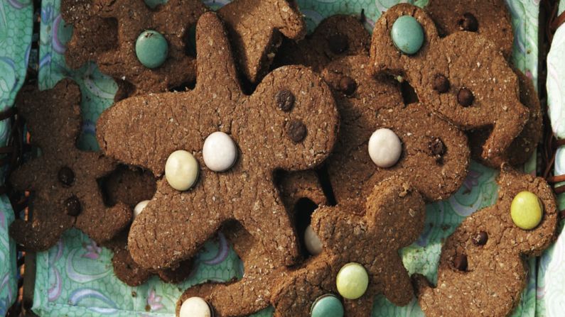 She also has a recipe for gingerbread cookies that includes seaweed, which she says is a great way to get kids into eating the algae. 