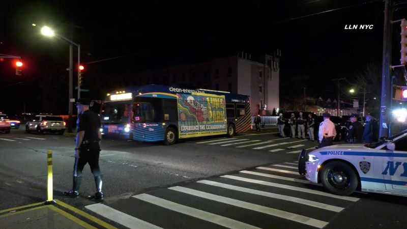 NextImg:NYC mayor calls actions of 10 people arrested for blocking bus carrying migrants an 'ugly' response to crisis | CNN