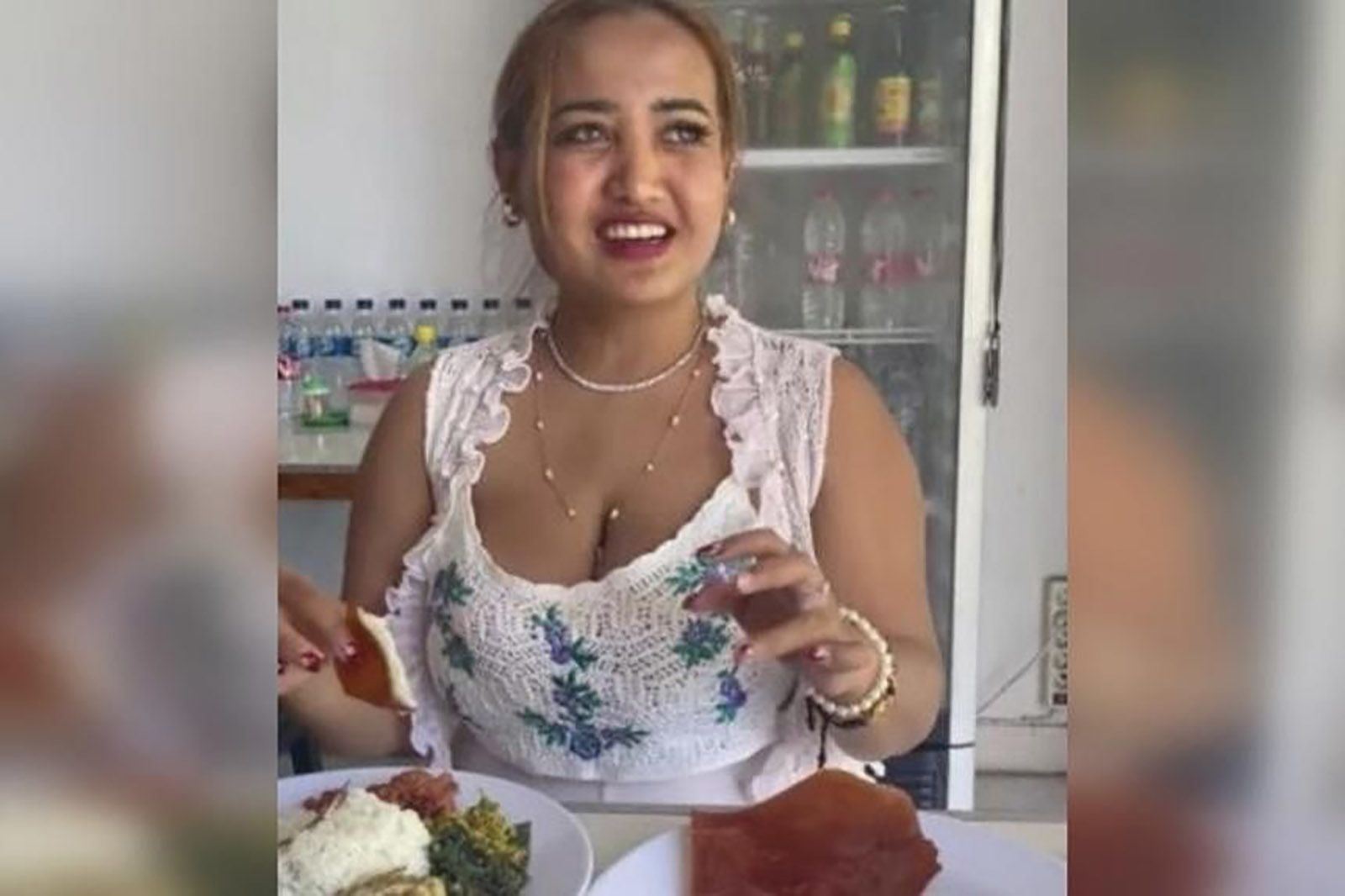 Yahudi Gril Sex - Lina Mukherjee: Indonesia jails woman who recited Muslim prayer on TikTok  before eating pork | CNN