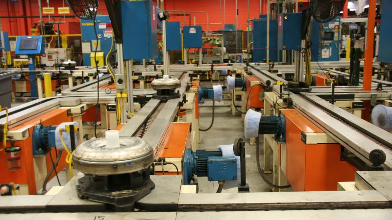 Stellantis незабавно уволнява 68 служители в завода за обработка на