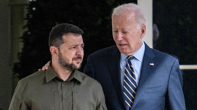 NextImg:Zelensky's mixed reception in Washington may be a taste of political storm to come | CNN Politics