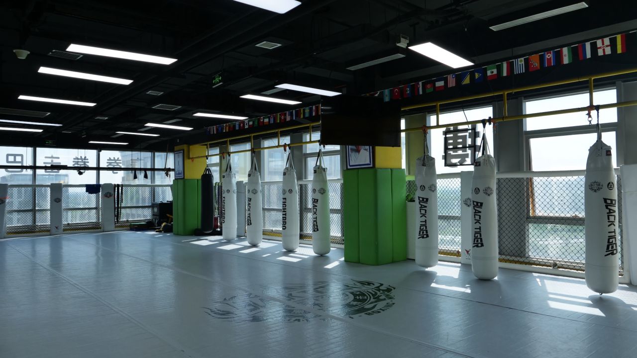 La zone d'entraînement du Black Tiger Fight Club à Pékin, en Chine.