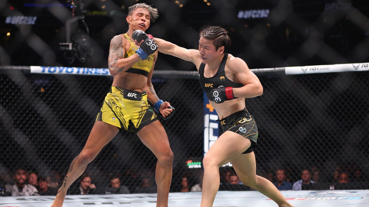 BOSTON, MASSACHUSETTS - AUGUST 19: Zhang Weili of China throws a punch against Amanda Lemos during their Strawweight title fight at UFC 292 at TD Garden on August 19, 2023 in Boston, Massachusetts. (Photo by Paul Rutherford/Getty Images)