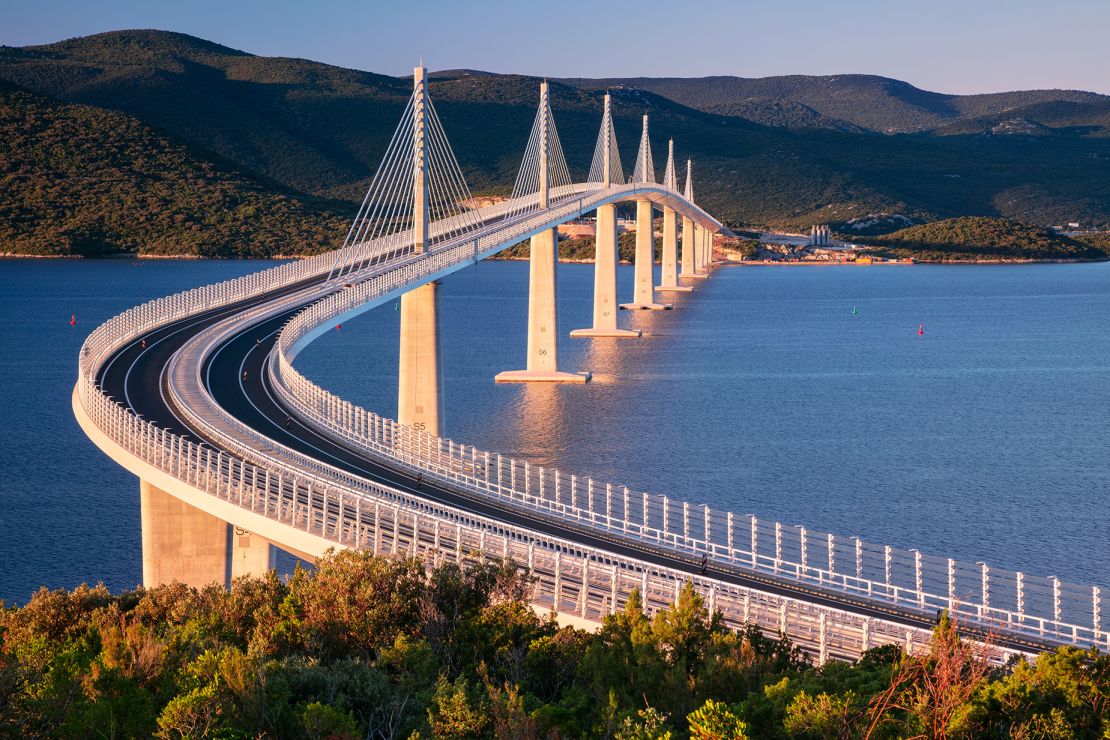 In 2022 the Pelješac Bridge connected the Pelješac peninsula to the Croatian mainland.