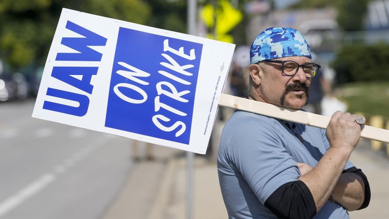 5 things to know for Sept. 26: Auto strike, GOP debate, Immigration ...