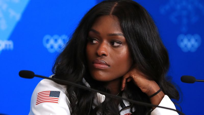Олимпийският медалист по бобслей завежда дело за сексуално насилие от хиропрактик, нает от USA Bobsled