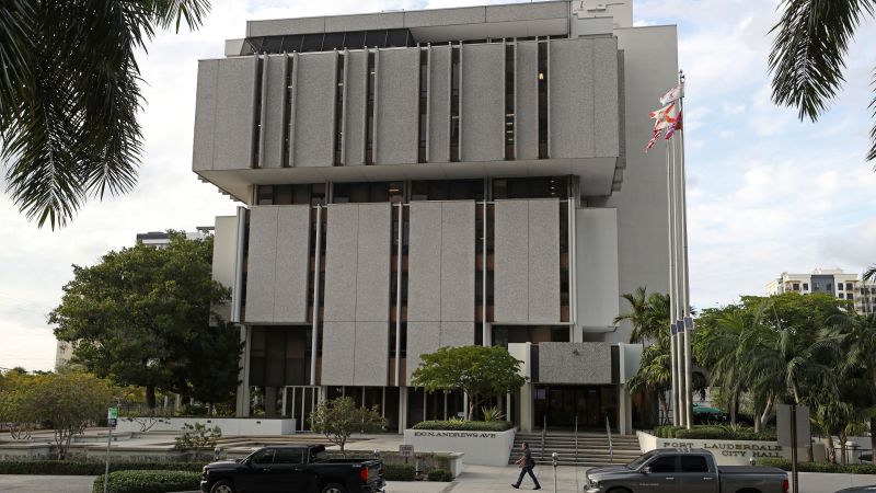 Град Форт Лодърдейл губи 1,2 милиона долара от фишинг измама, казва полицията във Флорида