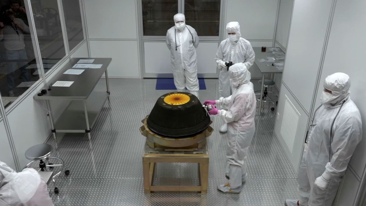 NASAのOSIRIS-RExミッションは日曜日に小惑星ベンヌのサンプルを地球に届けた。