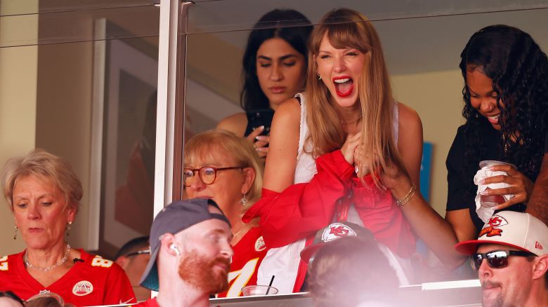 KANSAS CITY, MISSOURI - SEPTEMBER 24: Taylor Swift reacts during a game between the Chicago Bears and the Kansas City Chiefs at GEHA Field at Arrowhead Stadium on September 24, 2023 in Kansas City, Missouri. (Photo by David Eulitt/Getty Images)