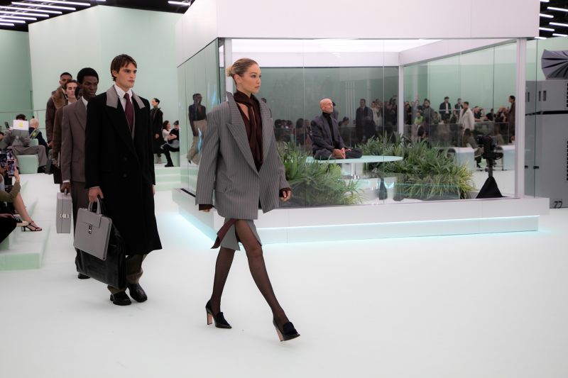 The Ultimate Glamour Guide: Milan Fashion Week Unveils the Hottest Trends of Spring-Summer 2024