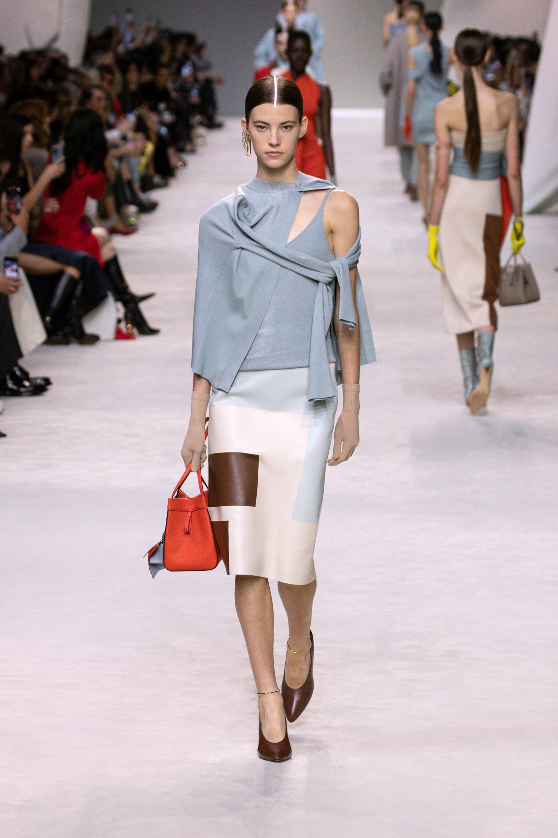 This season at Fendi, Kim Jones nodded to 1999 collection designed by Karl Lagerfeld.