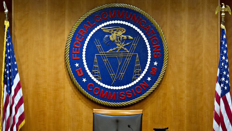 NextImg:FCC to reintroduce rules protecting net neutrality | CNN Business